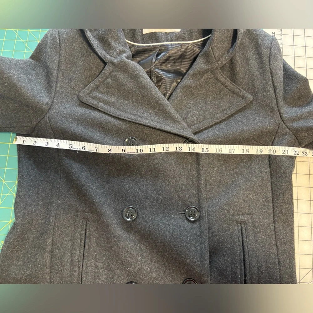 Covington women’s car length coat, grey wool blend, double breasted with hood - Picture 4 of 9